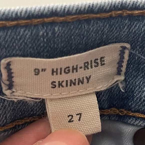 MADEWELL | 9 Inch High-Rise Skinny Jeans in Ontario Wash Size 27 - Picture 6 of 12